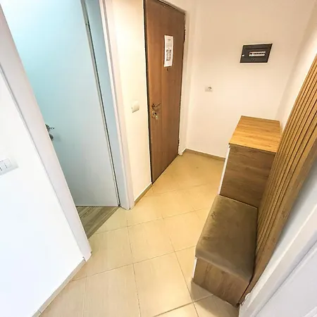 Vista Apartmán Golem (Tirana)